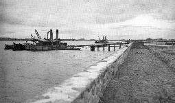 名古屋港の浚渫作業（1912年）