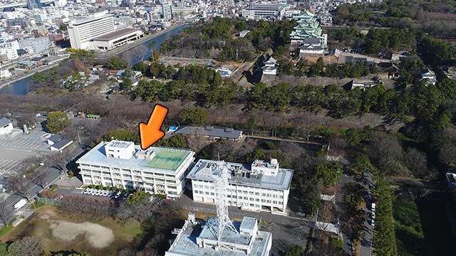 写真中央の農林総合庁舎あたりに三の丸東照宮があった。