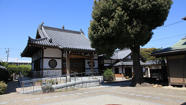 現在の東輪寺本堂