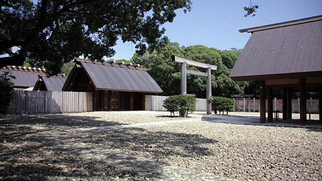 現在の熱田神宮本殿