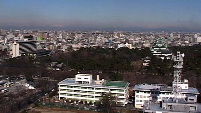 写真中央の農林総合庁舎あたりに三の丸東照宮があった。