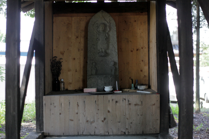 深田神社石像庚申像