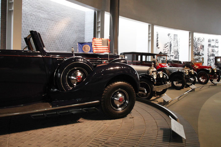 ステイタスをのせた豪華な車(1910年～1930年代)