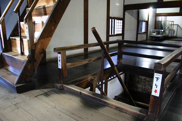 Stairs(first floor)