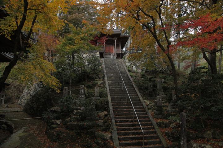 阿弥陀堂への階段