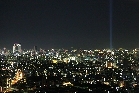 東山スカイタワーから見たスペクトラナゴヤ. 25日. 池田亮司《spectra[nagoya]》