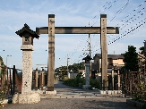 本宿旧東海道入口に建てられている冠木門（かぶきもん）
