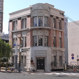 名古屋市の指定文化財に登録されている加藤商会本社ビル
